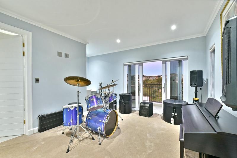 5 Bedroom Property for Sale in Eye of Africa Gauteng