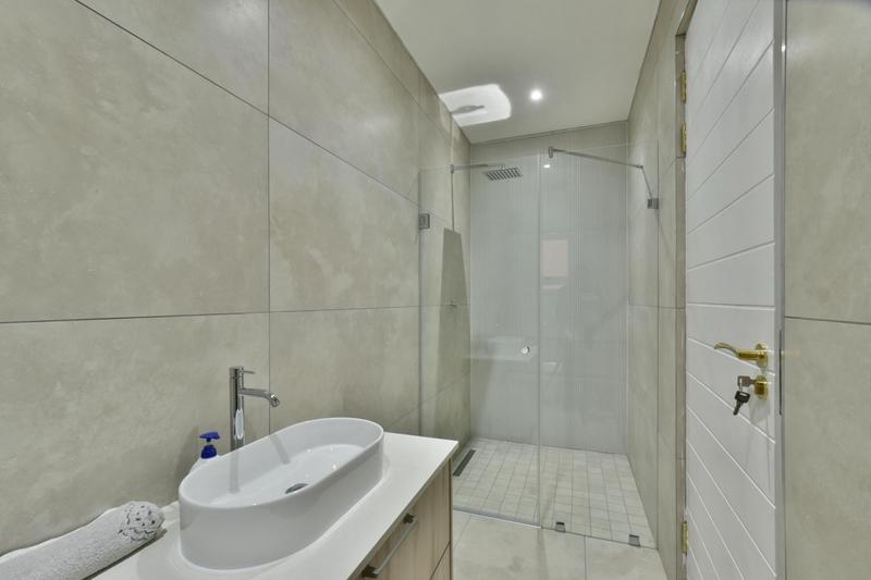 5 Bedroom Property for Sale in Eye of Africa Gauteng