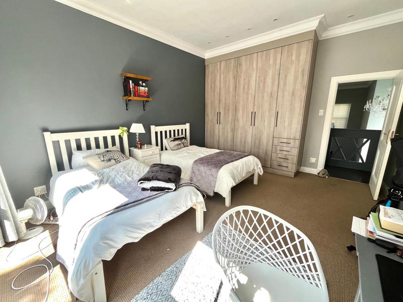4 Bedroom Property for Sale in Midfield Estate Gauteng