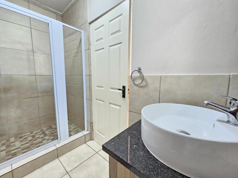 To Let 3 Bedroom Property for Rent in Ruimsig Gauteng