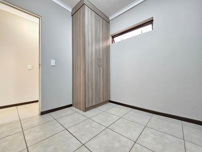 To Let 3 Bedroom Property for Rent in Ruimsig Gauteng