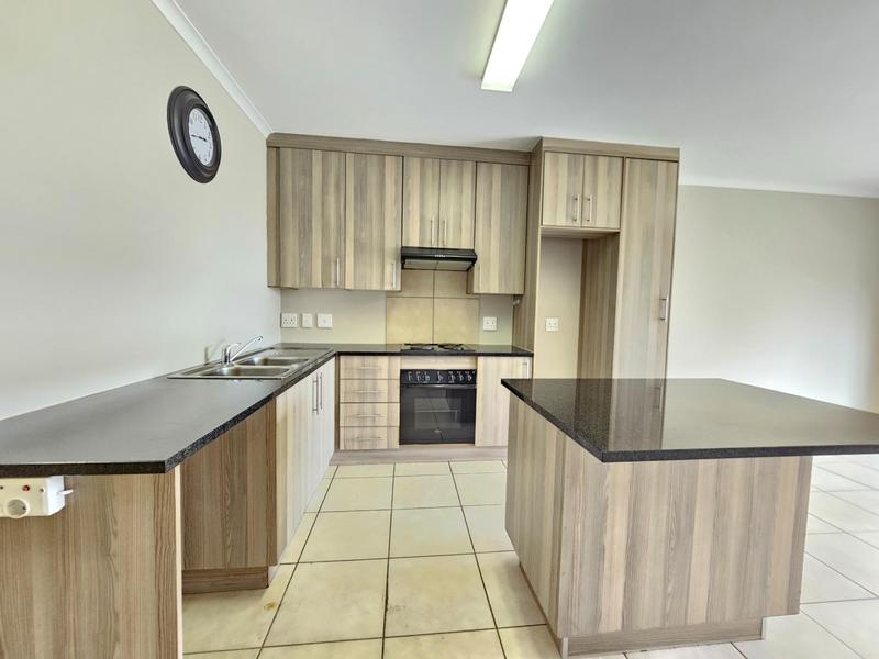 To Let 3 Bedroom Property for Rent in Ruimsig Gauteng