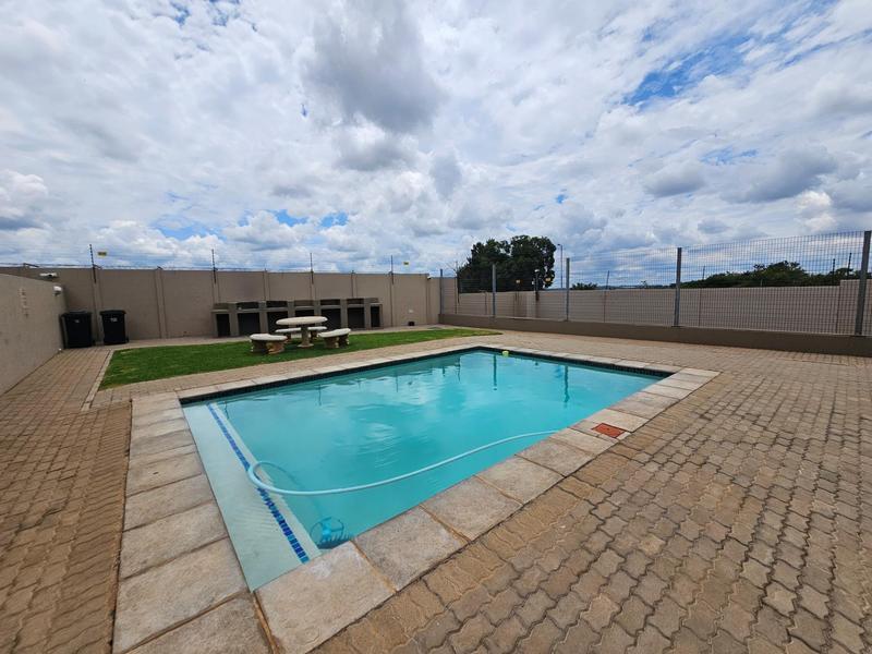 To Let 3 Bedroom Property for Rent in Ruimsig Gauteng