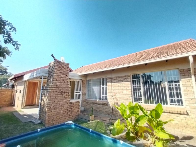 2 Bedroom Property for Sale in Montana Park Gauteng