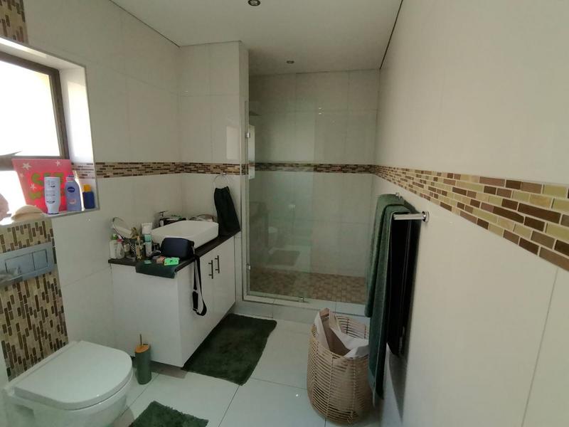 To Let 5 Bedroom Property for Rent in Bedfordview Gauteng
