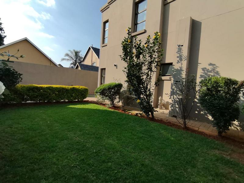 To Let 5 Bedroom Property for Rent in Bedfordview Gauteng