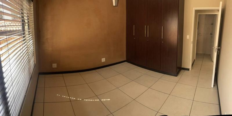 To Let 2 Bedroom Property for Rent in Greenstone Hill Gauteng