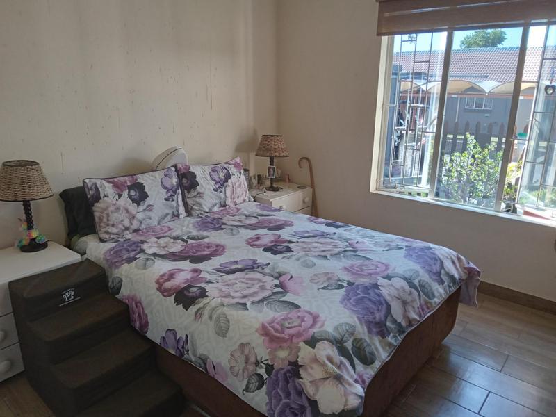 2 Bedroom Property for Sale in Greenstone Hill Gauteng