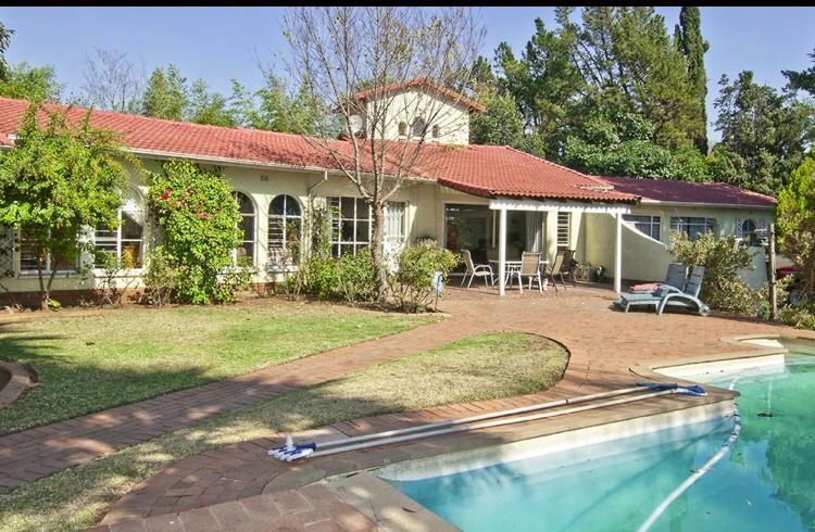 To Let 5 Bedroom Property for Rent in Bedfordview Gauteng