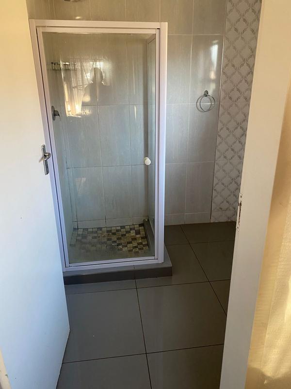To Let 3 Bedroom Property for Rent in Crystal Park Gauteng