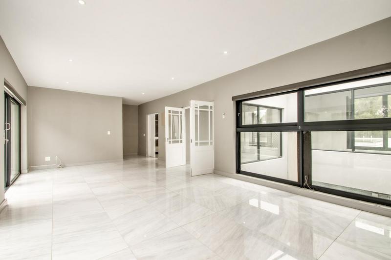 To Let 5 Bedroom Property for Rent in Dainfern Golf Estate Gauteng