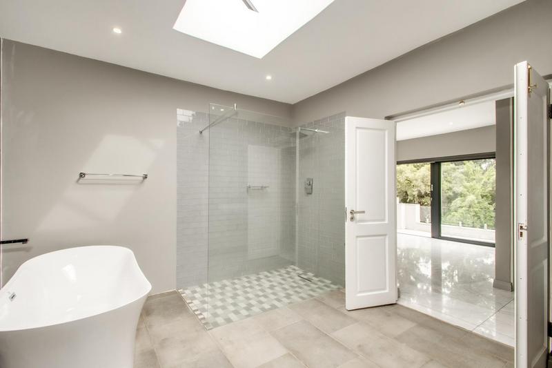 To Let 5 Bedroom Property for Rent in Dainfern Golf Estate Gauteng