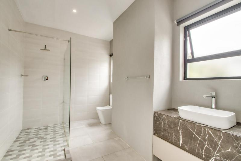 To Let 5 Bedroom Property for Rent in Dainfern Golf Estate Gauteng