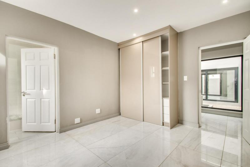 To Let 5 Bedroom Property for Rent in Dainfern Golf Estate Gauteng