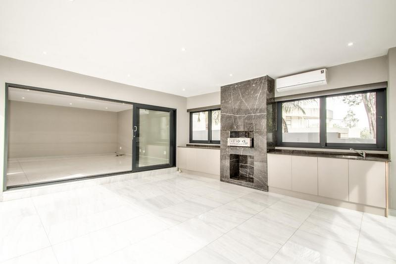 To Let 5 Bedroom Property for Rent in Dainfern Golf Estate Gauteng