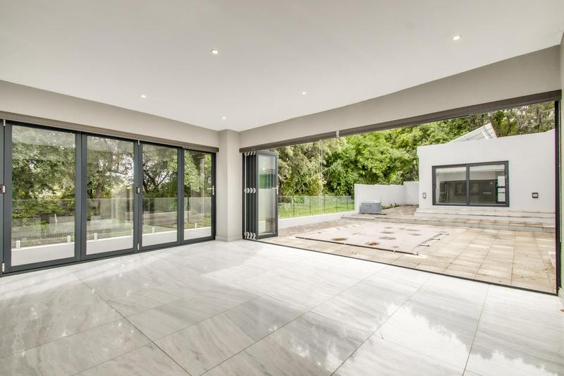To Let 5 Bedroom Property for Rent in Dainfern Golf Estate Gauteng