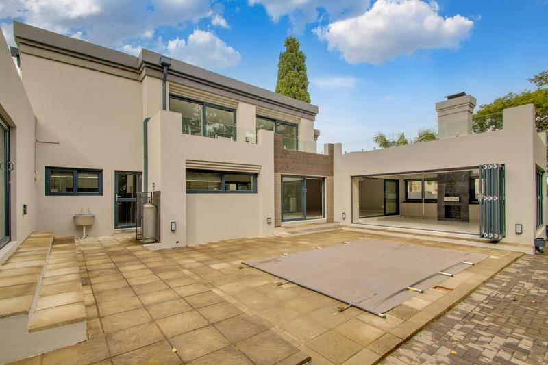 To Let 5 Bedroom Property for Rent in Dainfern Golf Estate Gauteng