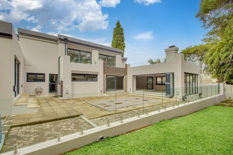 To Let 5 Bedroom Property for Rent in Dainfern Golf Estate Gauteng