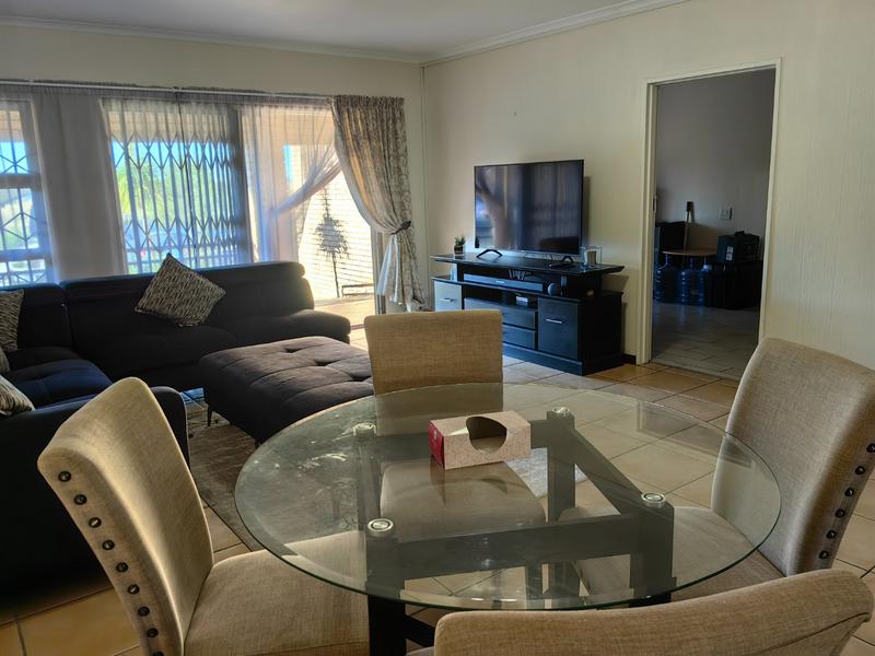 2 Bedroom Property for Sale in Monument Gauteng
