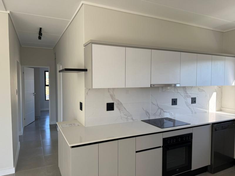 To Let 3 Bedroom Property for Rent in Waterfall Gauteng