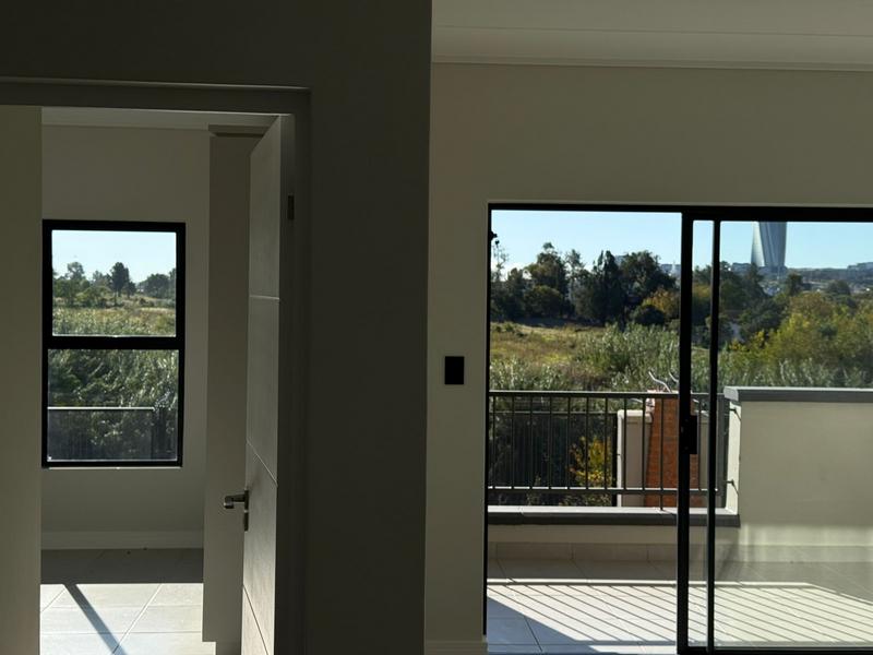To Let 3 Bedroom Property for Rent in Waterfall Gauteng
