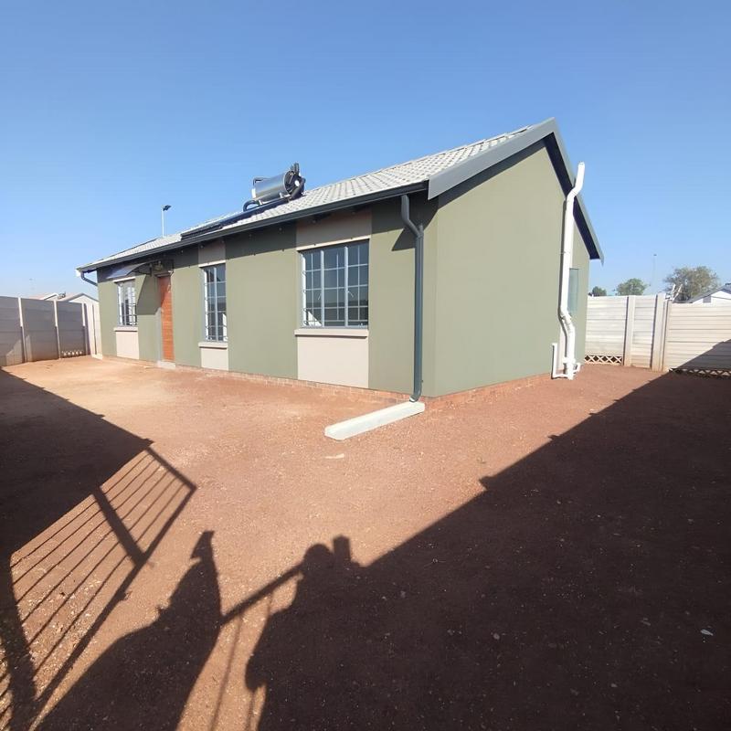 2 Bedroom Property for Sale in Sky City Gauteng