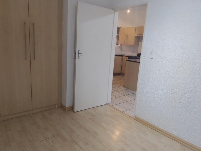 To Let 1 Bedroom Property for Rent in Westdene Gauteng