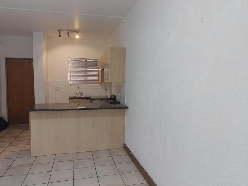 To Let 1 Bedroom Property for Rent in Westdene Gauteng