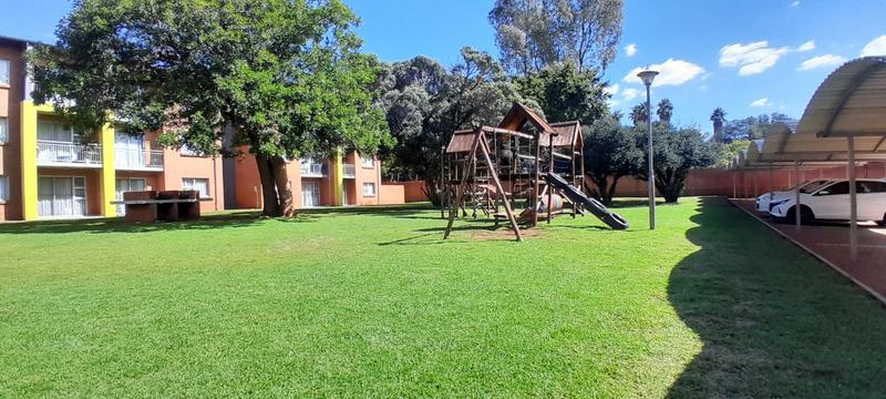 To Let 2 Bedroom Property for Rent in Montana Tuine Gauteng