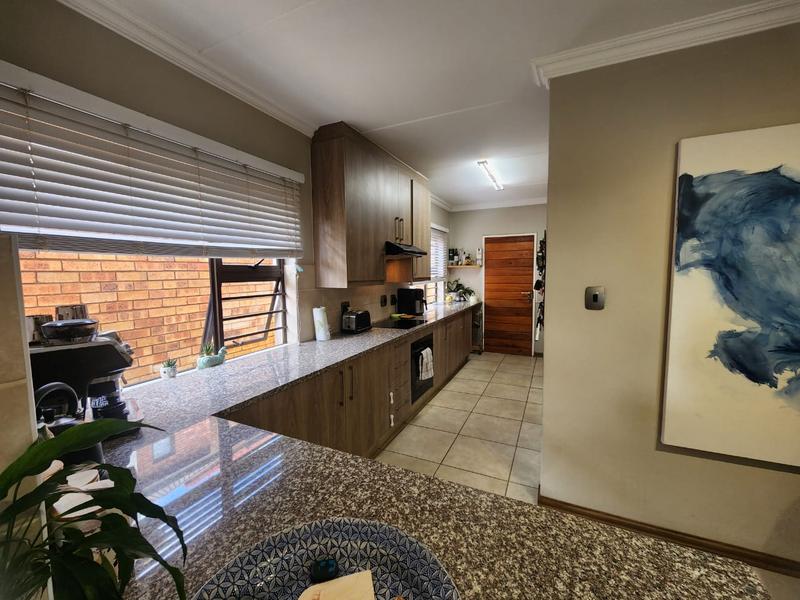 3 Bedroom Property for Sale in Honeydew Ridge Gauteng