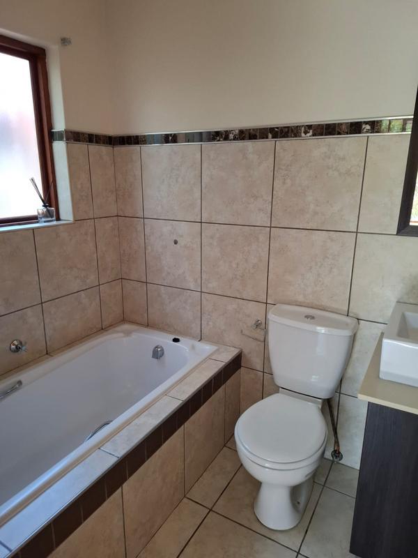 To Let 2 Bedroom Property for Rent in Pretorius Park Gauteng