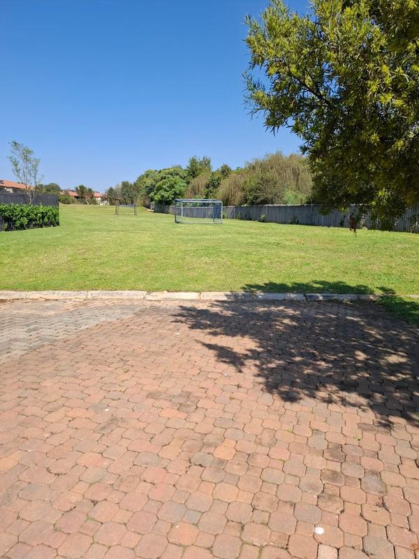 To Let 2 Bedroom Property for Rent in Pretorius Park Gauteng