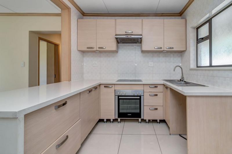 2 Bedroom Property for Sale in Broadacres Gauteng