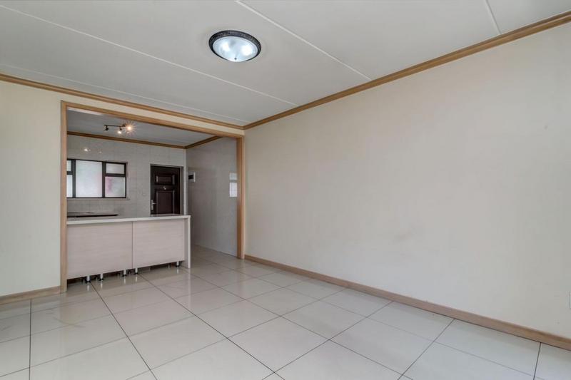 2 Bedroom Property for Sale in Broadacres Gauteng