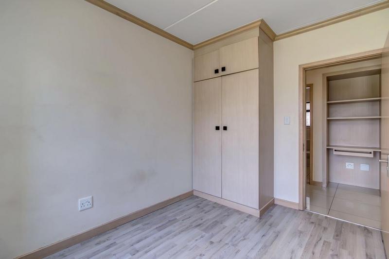 2 Bedroom Property for Sale in Broadacres Gauteng