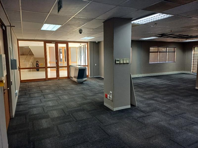 To Let commercial Property for Rent in Die Hoewes Gauteng