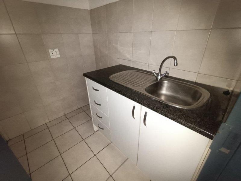 To Let commercial Property for Rent in Randjespark Gauteng