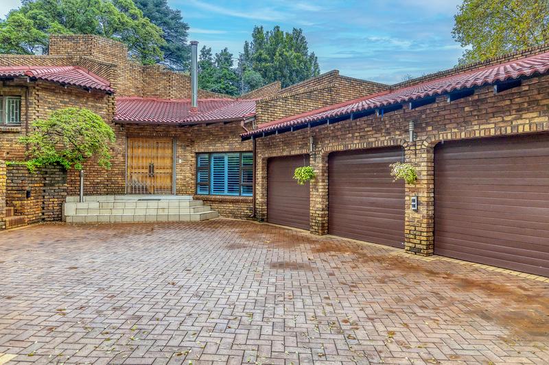 5 Bedroom Property for Sale in Houghton Estate Gauteng