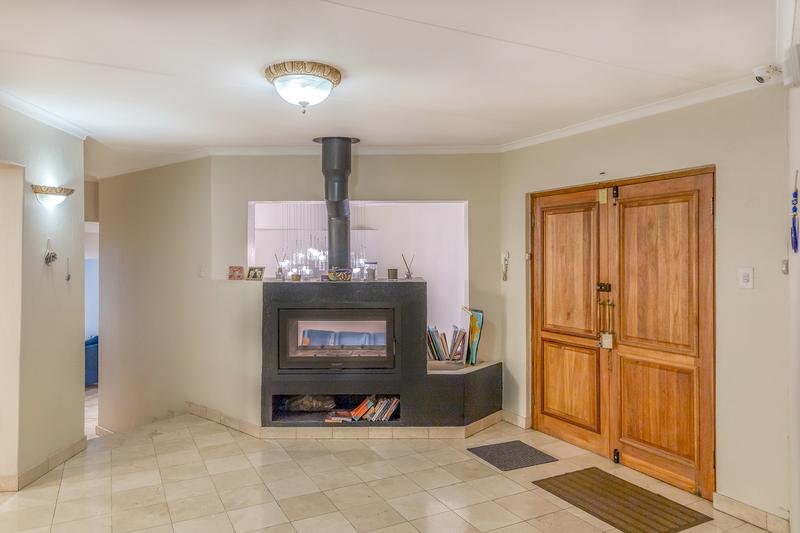 5 Bedroom Property for Sale in Houghton Estate Gauteng