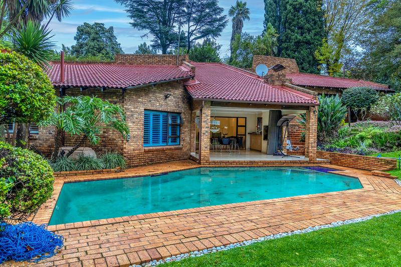 5 Bedroom Property for Sale in Houghton Estate Gauteng