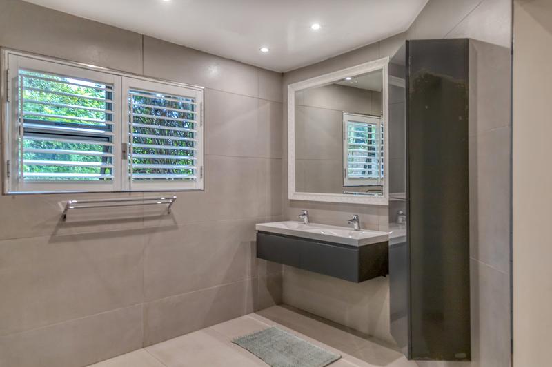 5 Bedroom Property for Sale in Houghton Estate Gauteng