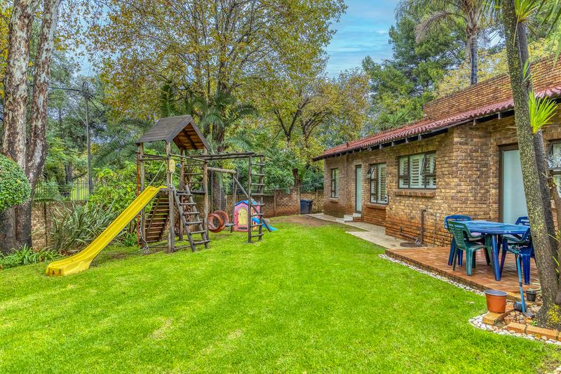5 Bedroom Property for Sale in Houghton Estate Gauteng