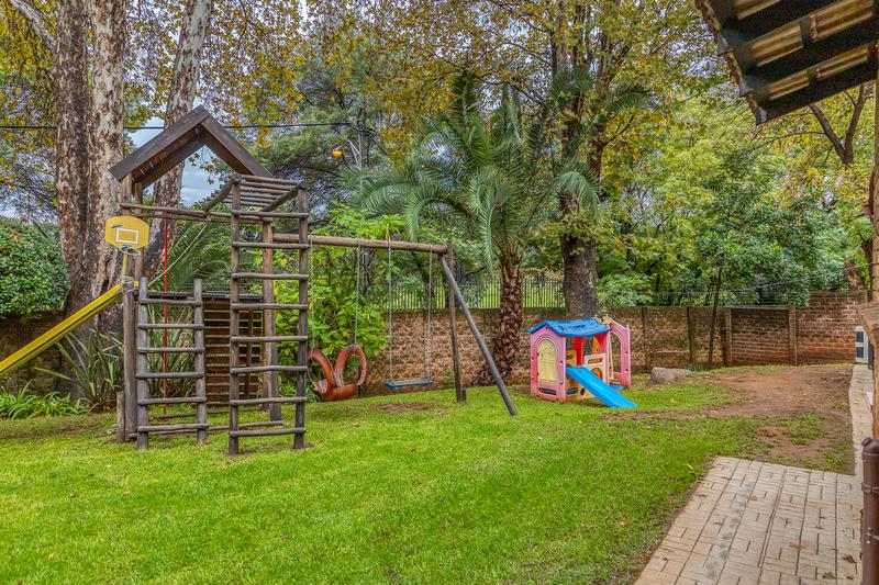 5 Bedroom Property for Sale in Houghton Estate Gauteng