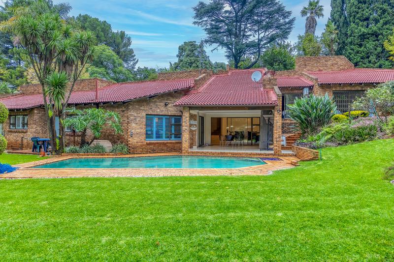 5 Bedroom Property for Sale in Houghton Estate Gauteng