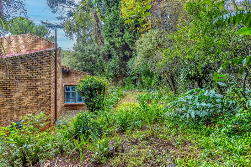 5 Bedroom Property for Sale in Houghton Estate Gauteng