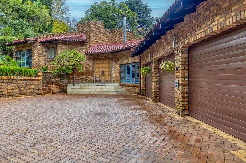 5 Bedroom Property for Sale in Houghton Estate Gauteng