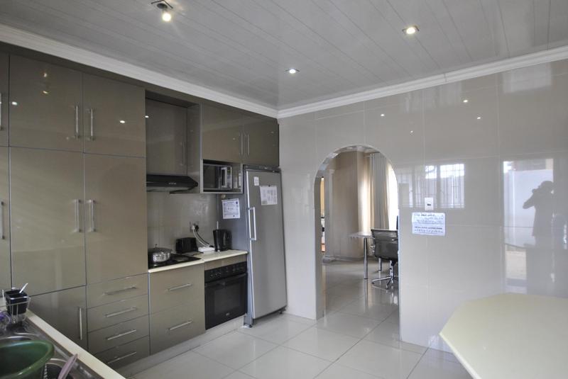 4 Bedroom Property for Sale in Zakariyya Park Gauteng