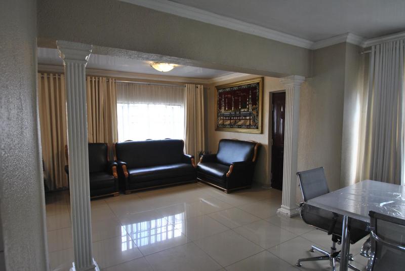 4 Bedroom Property for Sale in Zakariyya Park Gauteng