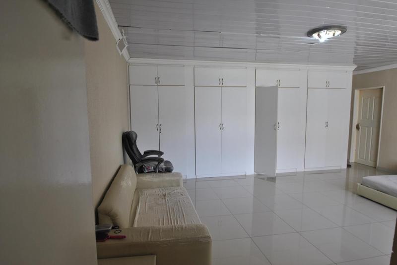 4 Bedroom Property for Sale in Zakariyya Park Gauteng