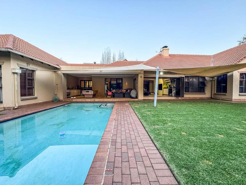 5 Bedroom Property for Sale in Midstream Estate Gauteng